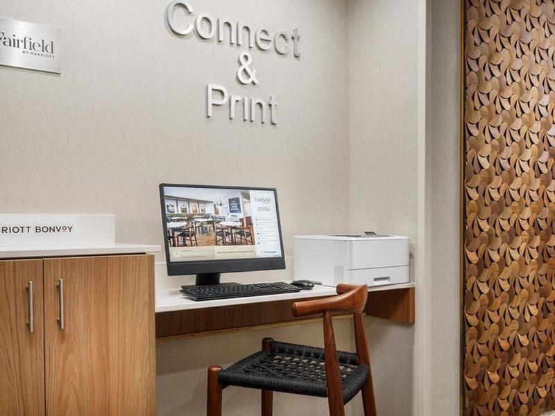 C4384C74B2D9351579F1AD30E3E1BAA9