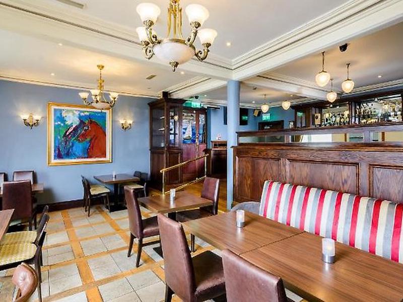 B5D15AB984AD0C5D96F9BF9CCDE9D984