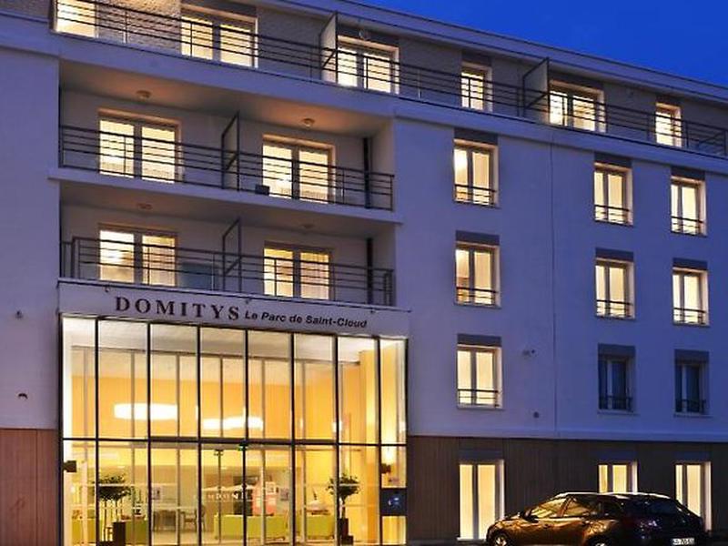 FD63CCBFEC74A6528EC26D4242BE7952