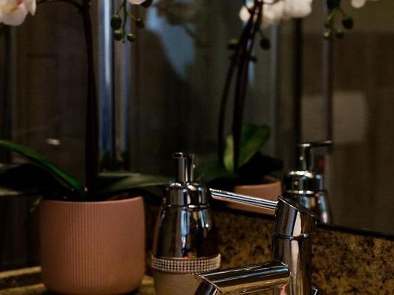 C0339F21E3FE942F1A7267E03230A1B8