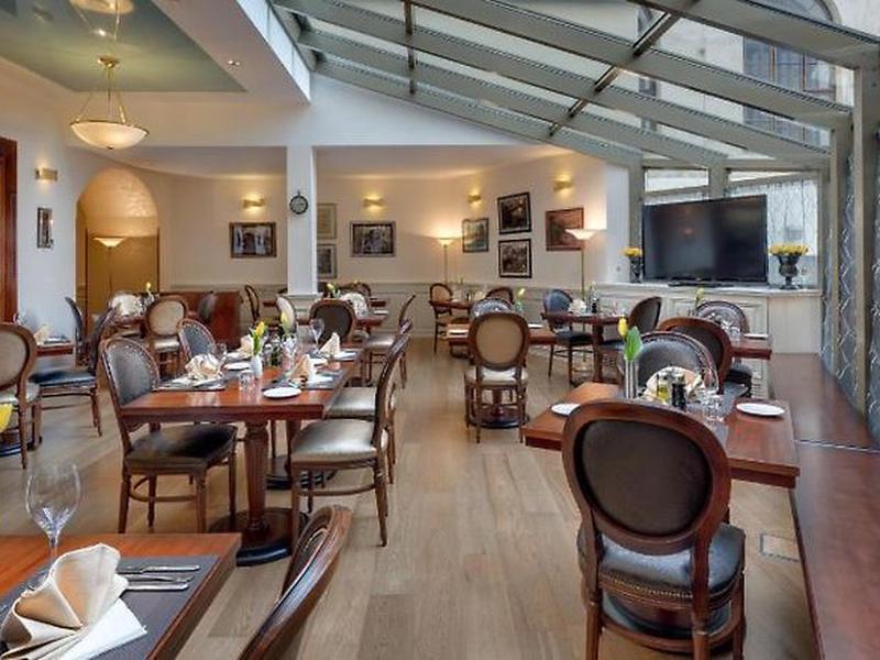 9B32D751E67D7287327F61FBE3F94C2F