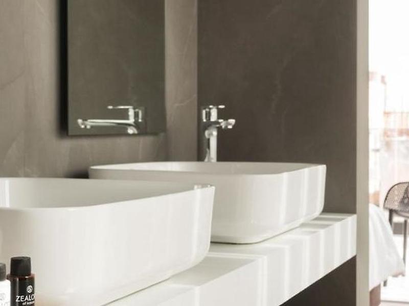 EC17C11704A1DA2E9D31C66F06DC18EB