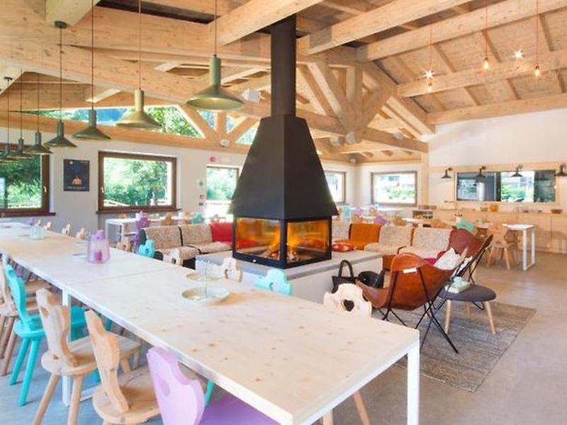 F1F0B543F2B2C534CD35B37F3FC18C91