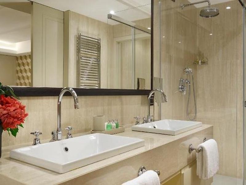 4B098823D7A60B32945C0FF819CB4DE3