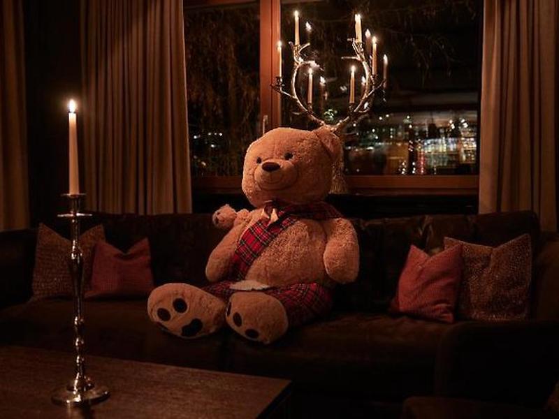 EAEC0B7BF712114538C3DBD6E377894C