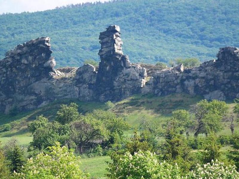 27F4C1363C07776EBF9F9B2A77171979