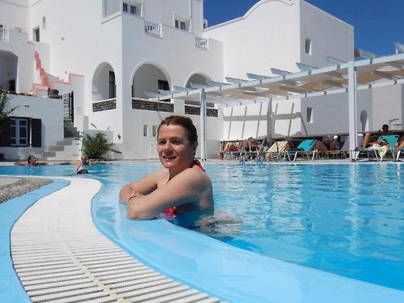 A42C6C64B972E4FB52E12AC0F5EC5100