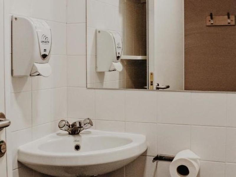 CCF5D19E813250E45740E78964DE6651