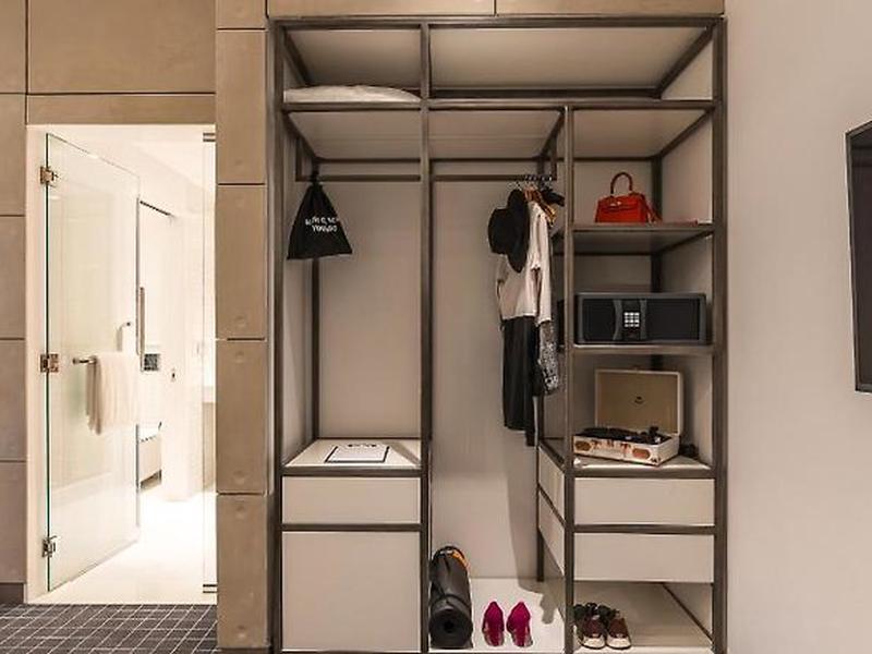 821BDA7523056C6247167D957A3BA5DC