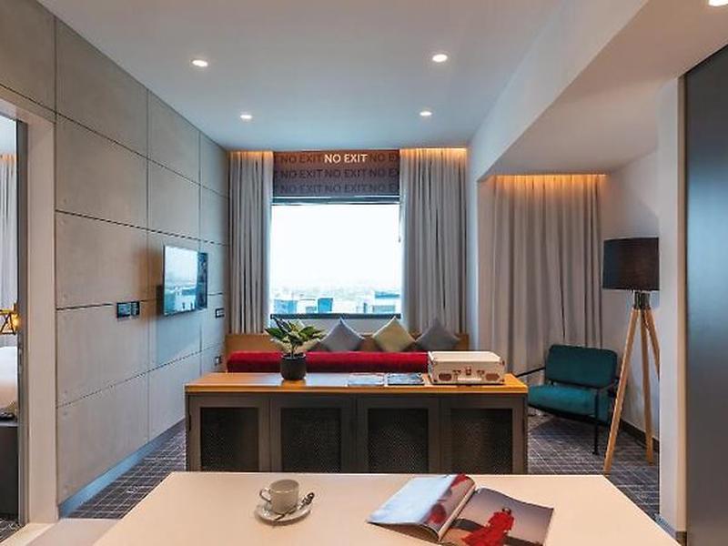 25FC039006E485C2EA09A9ACF67FC51F