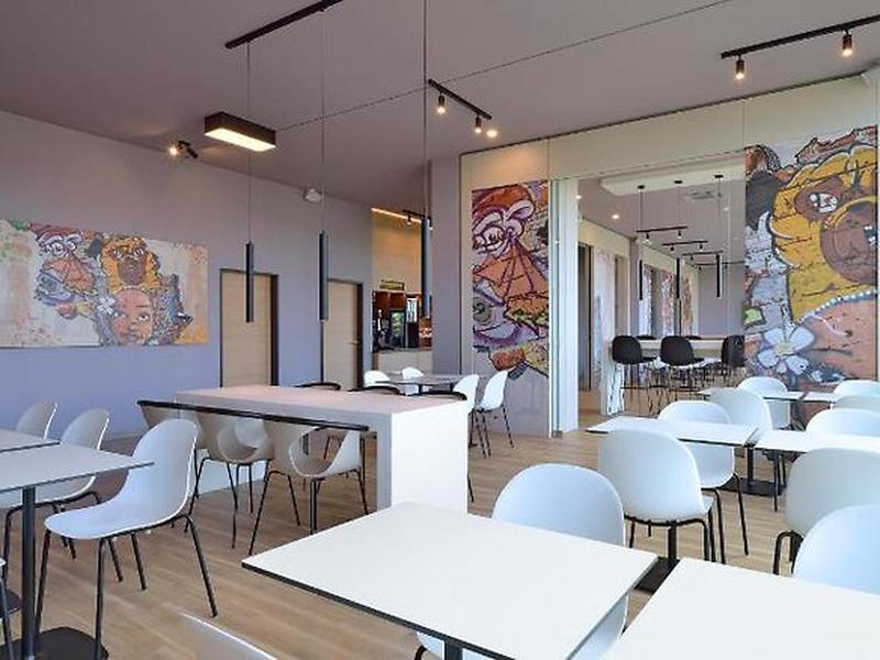 2874AEEF0795A5BA9DEAD65516D1275C