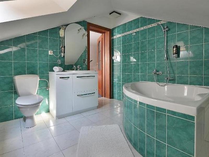 185EDA95301F819085A5AE5C177E2D49