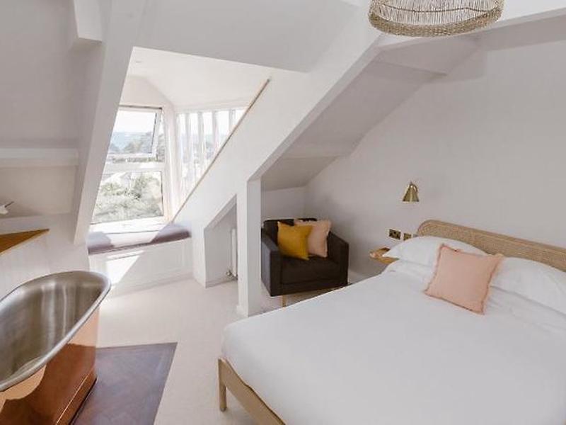 B84E1DE69FF8E578298520EE94797884