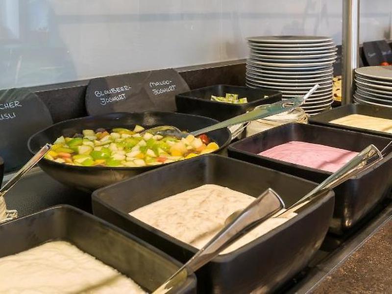 30B010B53FF34C333C692D570E238F66