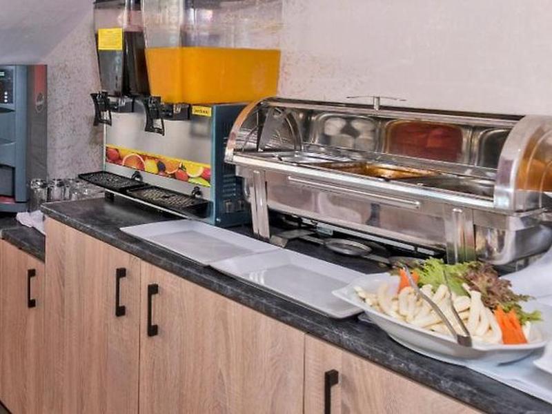 7959BC6C4D91C2C439F1F79F051E96C0