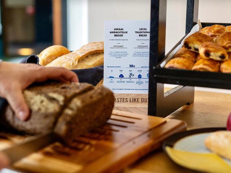 08AE9882EAEC9B4703D2211D0FDF9215