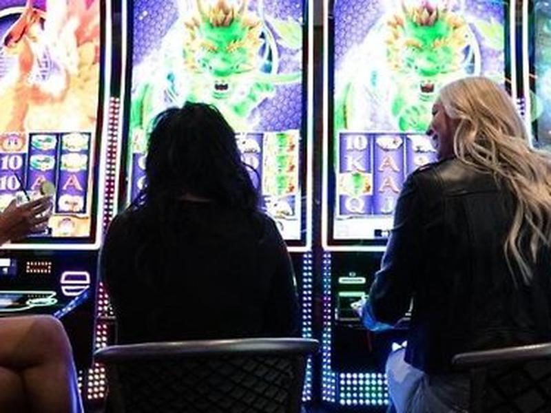 FDF7EF33B7F57824176C686418436612