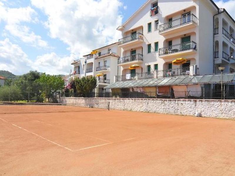 E5C4EF43C164A2EFA575F20803599427