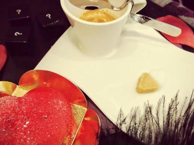 08356B30BFBB27707952858958384DB7