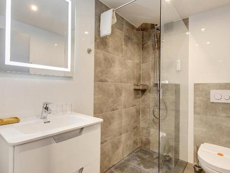 0120072CF1F113422FF5159EFB3DB63A