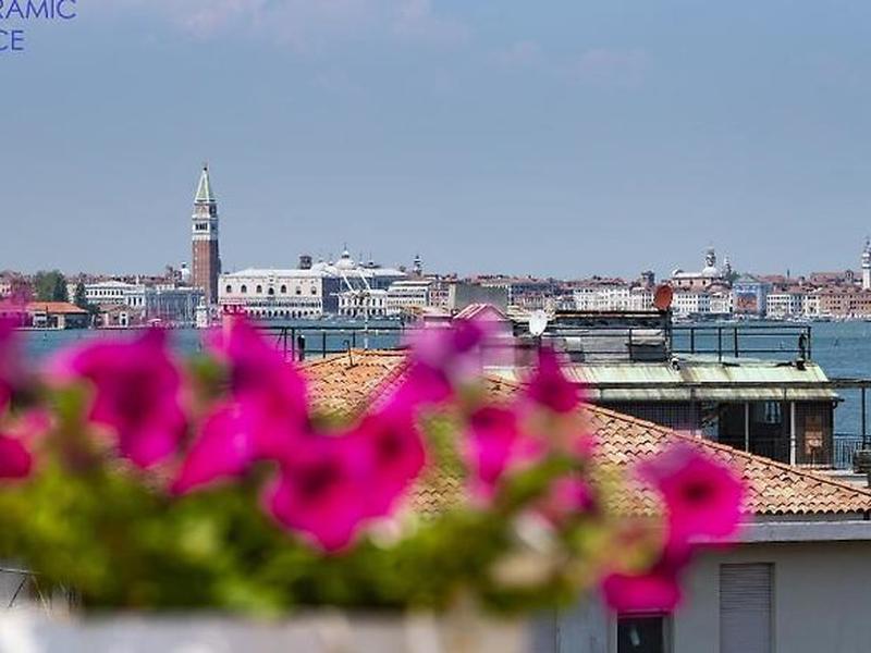 E6FC2B9AFAFD1F5297234946795ABF5D