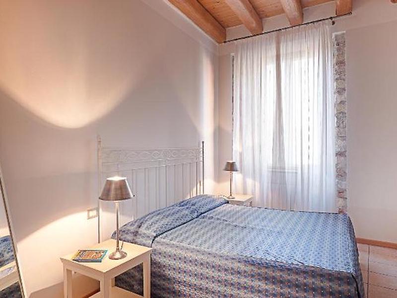 7C55F902CC9B41E48FF8426969E426CB