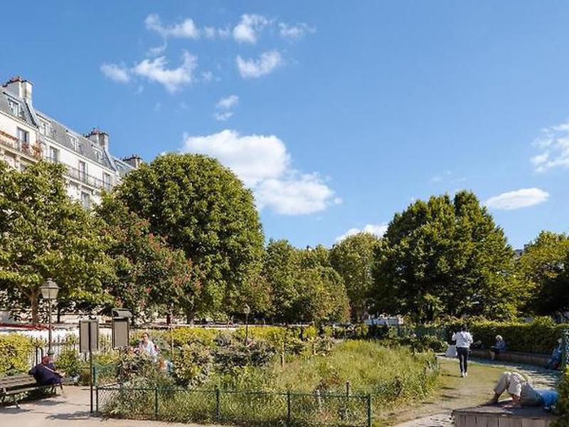 E6C98C45D547EB963F84CAF1EB82073C