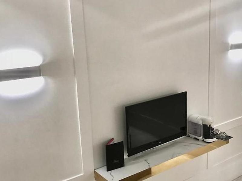 BF09E60BD1C198A31F72DCBAA884E281