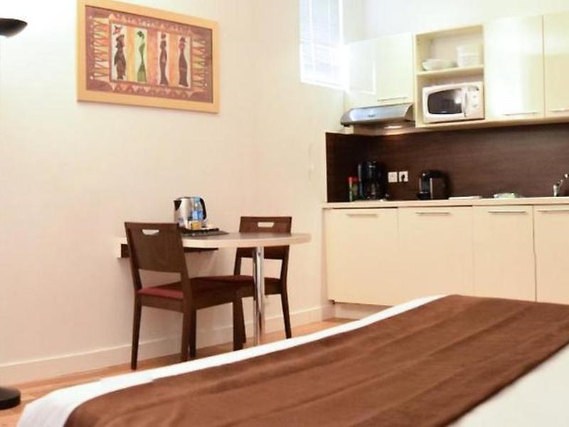 5626C6DABF147B247B0FB5E589025016