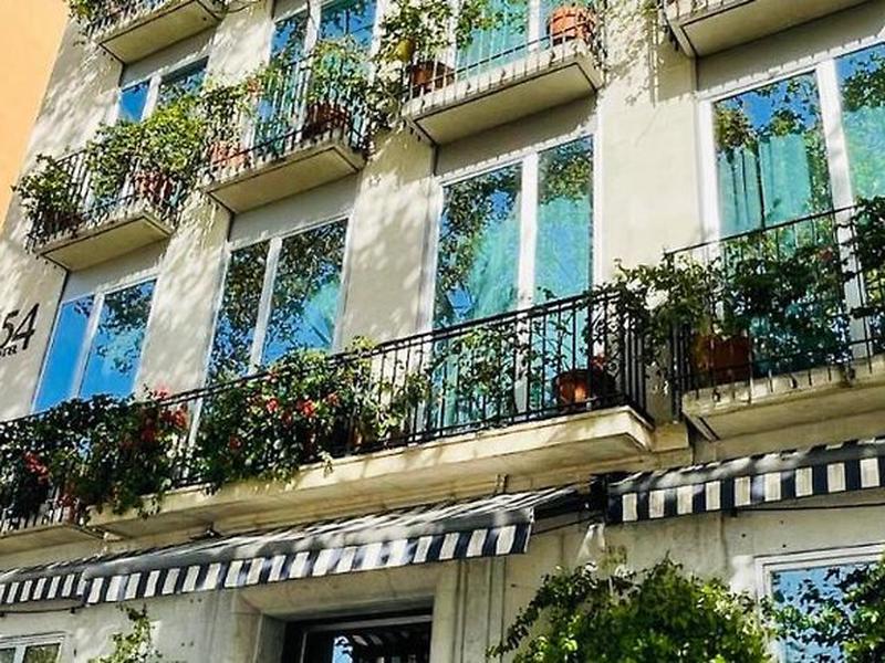 FB4B9A292D61DF97A59BE0AABBDF701A