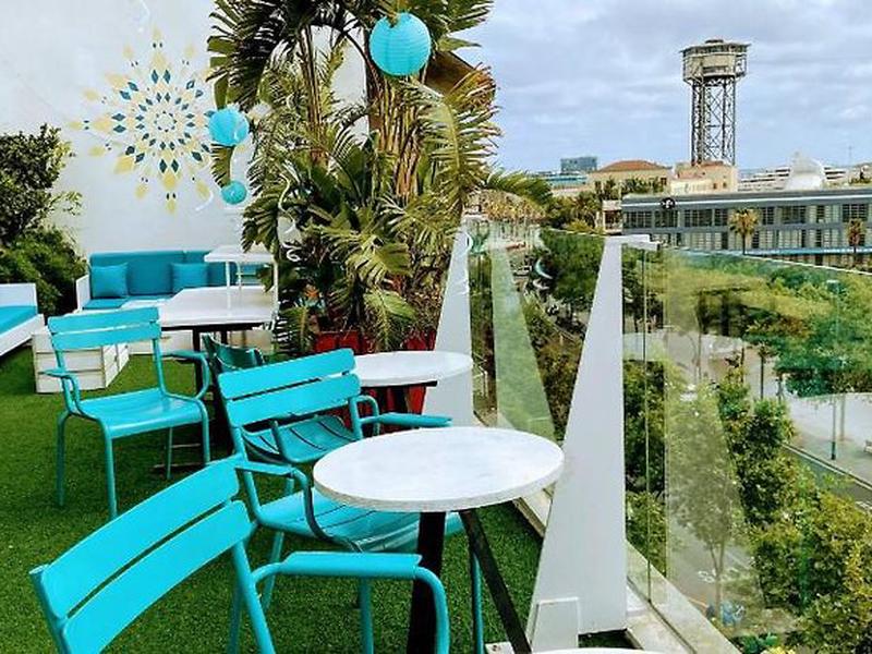 6933B238EC4856F066726BD38FF6143B