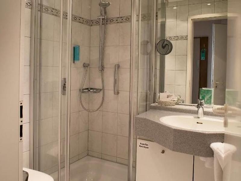 61B4E88D1D3FE45C3B11A4FF9F2B84EE