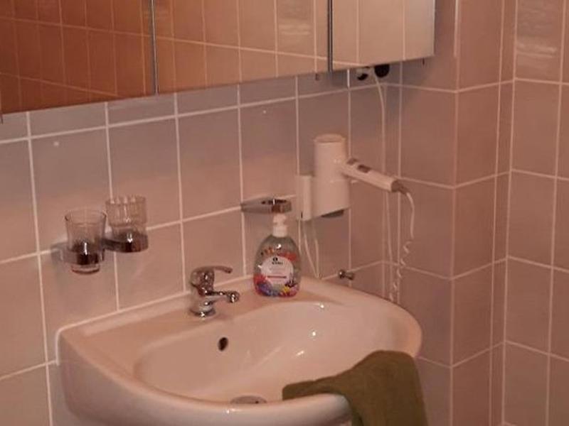 8BB39FBBD9841AD83DB0E616E4EFA3E0