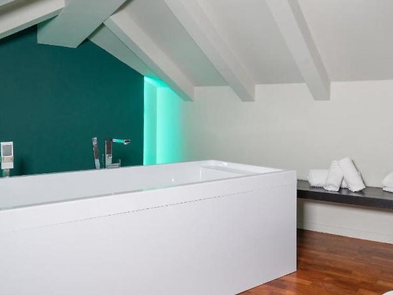 0597EFBBB88877BB2EF99B481307FFB9