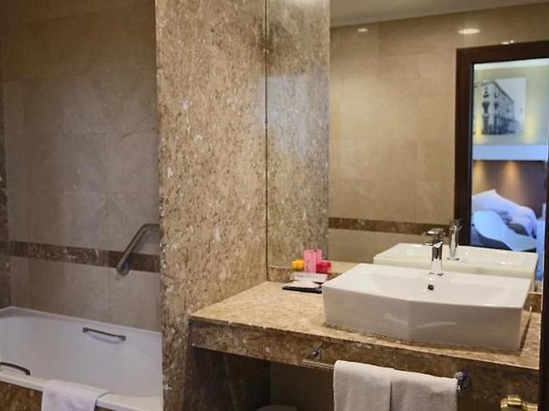 7ADD21E1CE90628FBFE6FC1D781D31C6