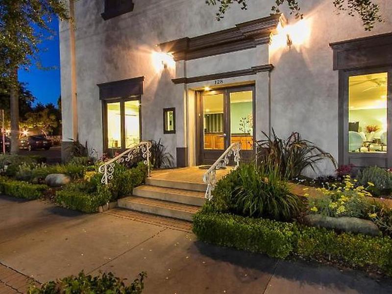 B4425F9BDAFC051B2496F99D1FA8E150