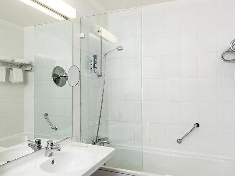 37A1FAB90D30B56A22A00428C3D2C80E