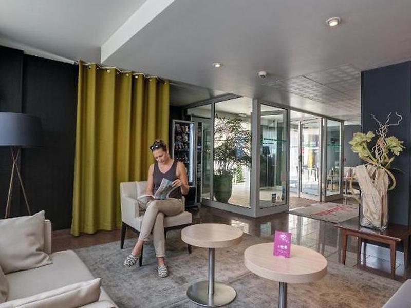 2038BBAC478B571A8D757496D66F2F23