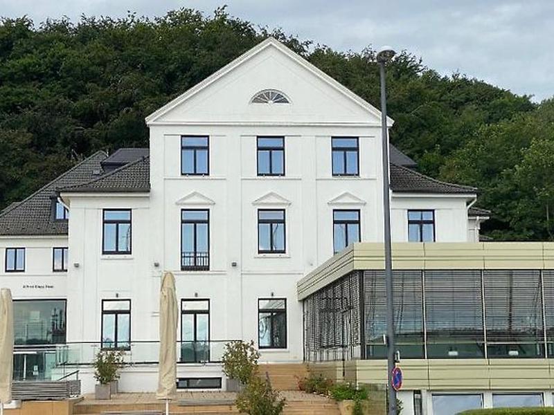 8D8F37DECB396CD03AEFA8C3739B9275