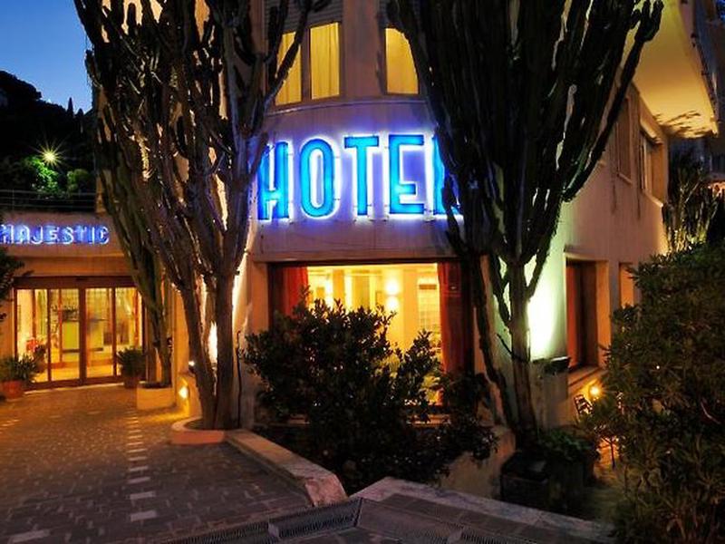 E39AFE4DAC54D1B63F88BA3212415BB2