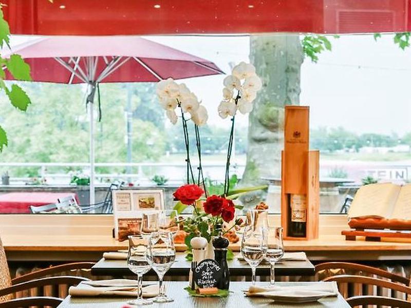 BE13481704AEABBF786EB06ECC6ACE93