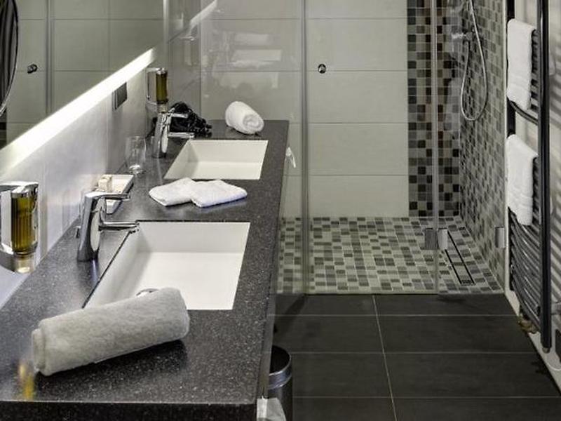 BF7A1CA403D12A143B07CEF38603E06A