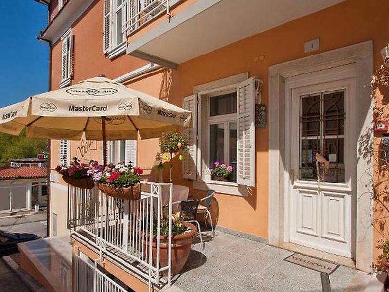 B22AAF20B43DDF83C4F853ED6C1FF17F