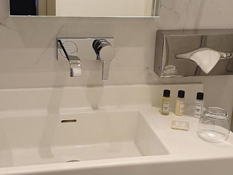 44463EB19F5ABFCFD3CF54656676A283