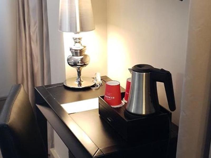 7B9AE8A42994D9BE67AFBE1246AF34C3