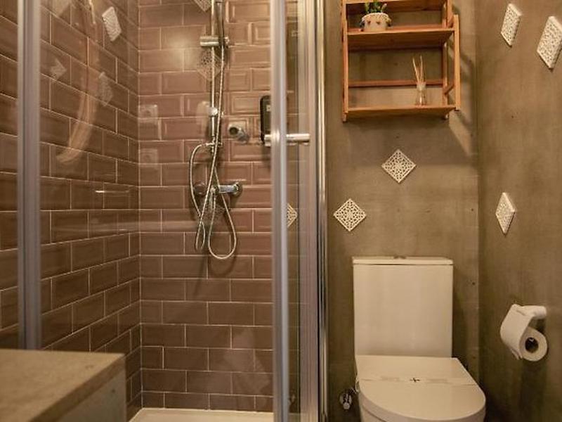 542213D2FA16B243E94843140426355C