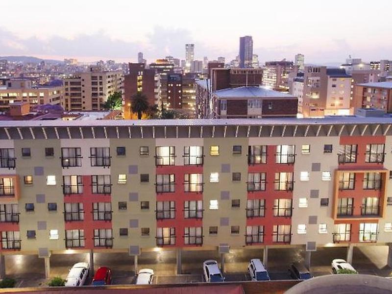 89B86E18600FF1BF3410FD71D640DB14