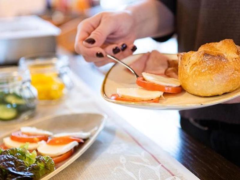 18298D5B43566B0785E926B58A406A3E