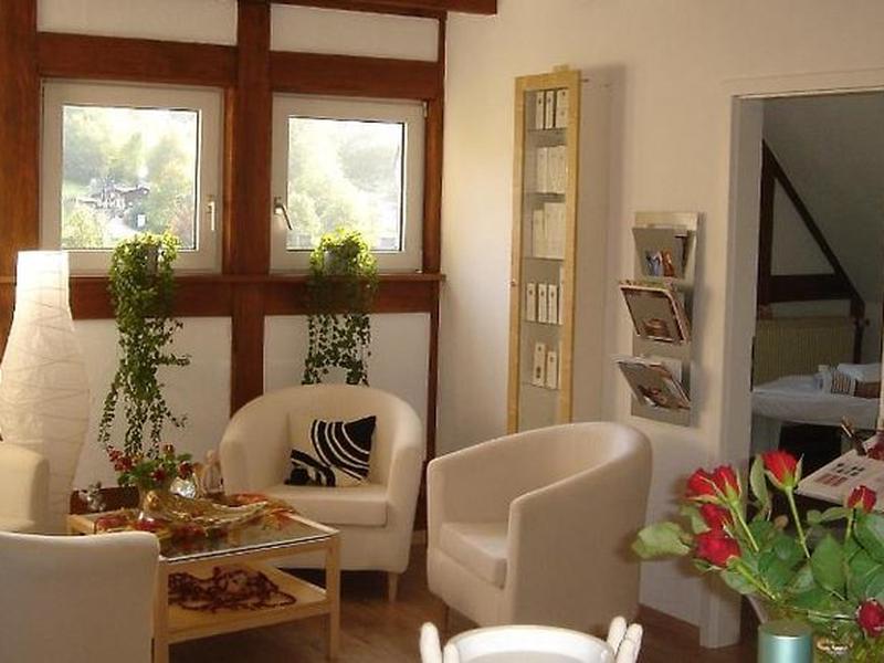 11105F6CC819CBD477E0B0708557C39E