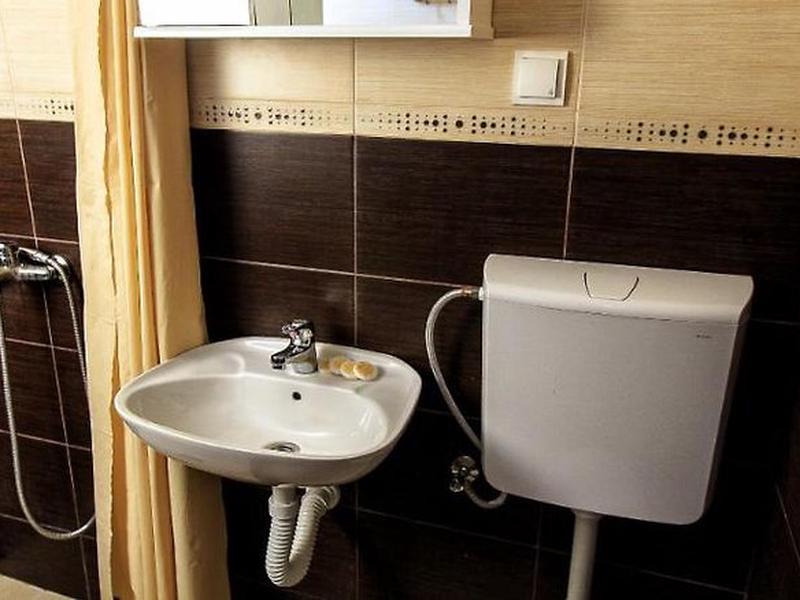 1EE48F2C4BC56D3AFBD5C59907724735